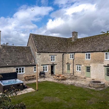 Villa Brokenborough Farmhouse Malmesbury Exterior foto