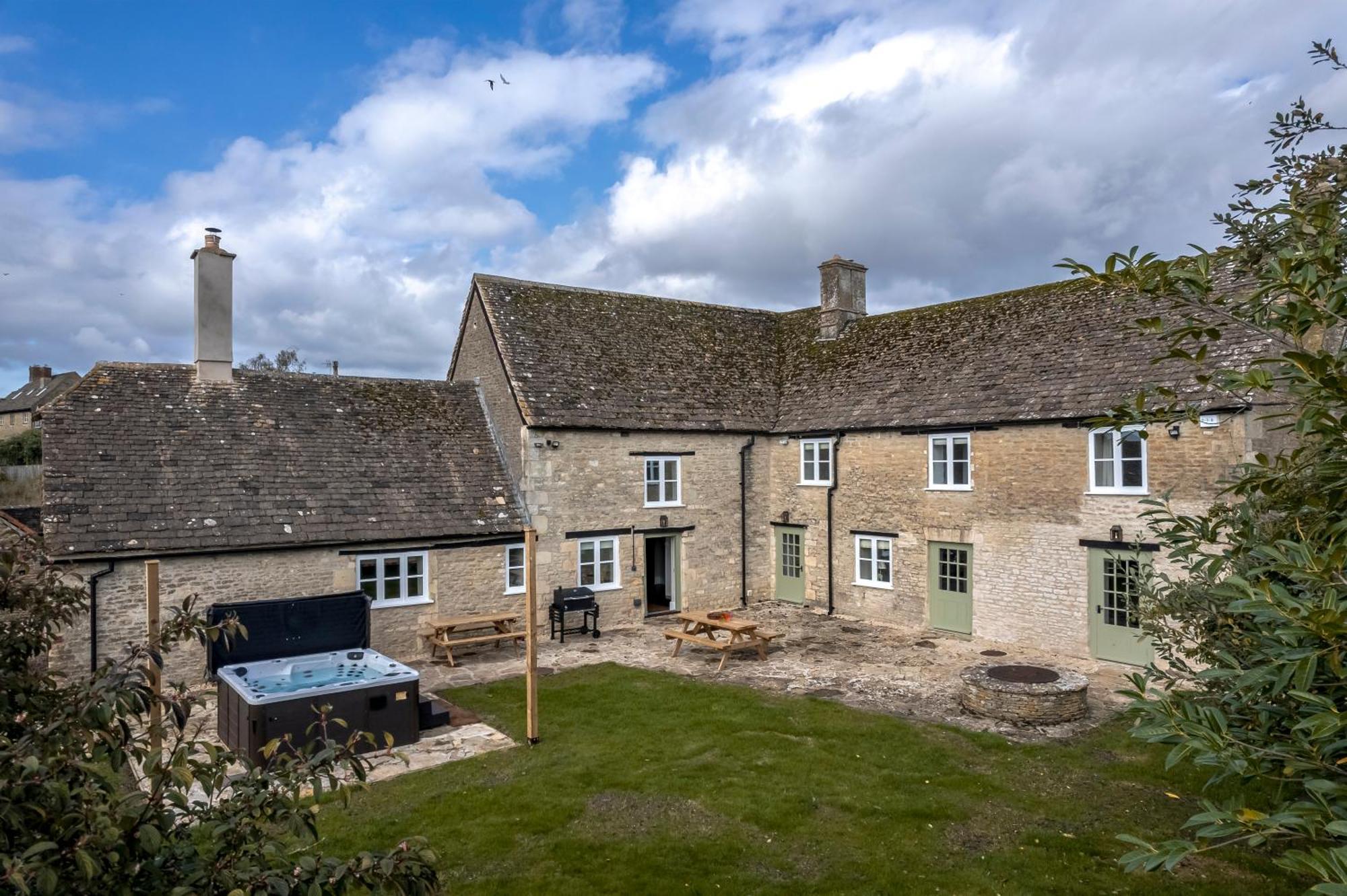 Villa Brokenborough Farmhouse Malmesbury Exterior foto